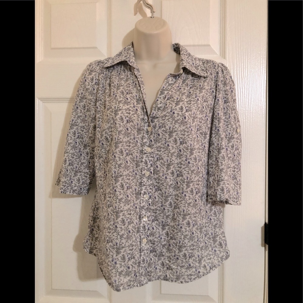 Ann Taylor Loft Petite Small Lavender Ladies button down blouse.